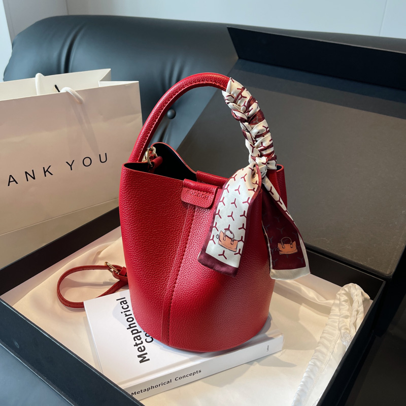 Luxury Bags On Sales - 레드 PU 버킷 숄더백, 크로스바디 백,